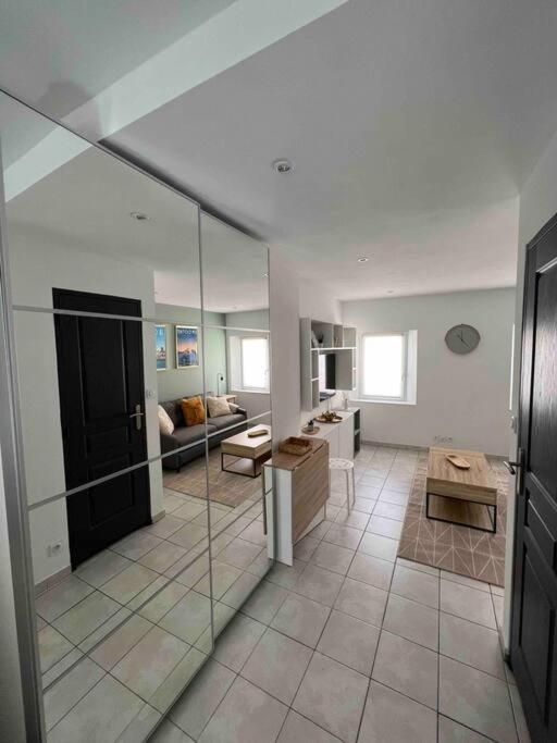 Apartment Climatise En Bord De *